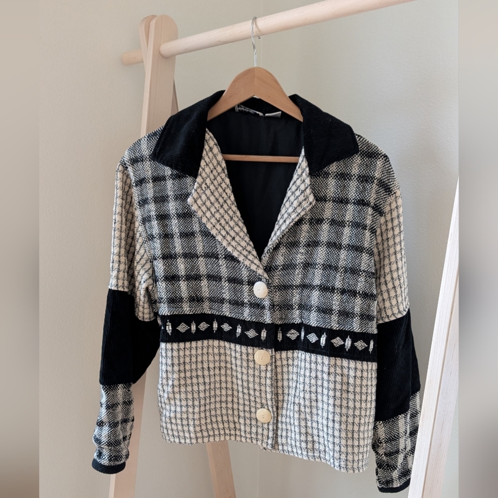Vintage Plaid & Aztec Textured Button Down Corduroy Jacket in Black & White
